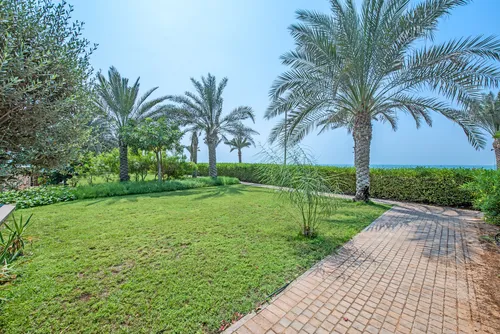4 Bedrooms Villa in Balqis Residence Block A