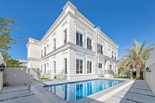7 Bedrooms Villa in Pearl Jumeirah Villas