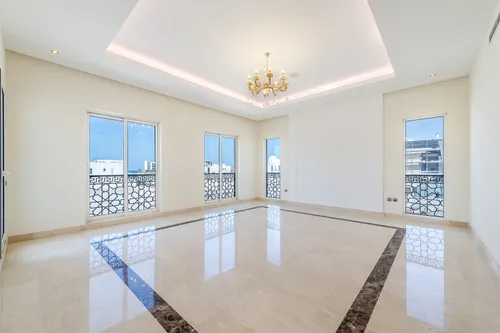 7 Bedrooms Villa in Pearl Jumeirah Villas