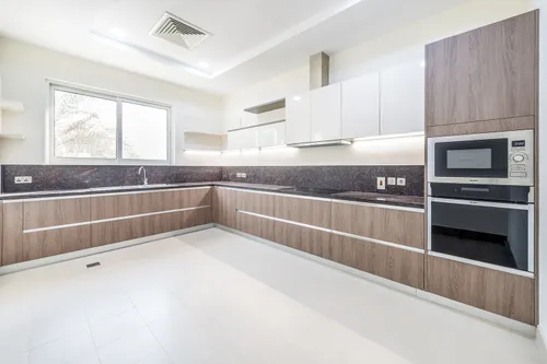 7 Bedrooms Villa in Pearl Jumeirah Villas