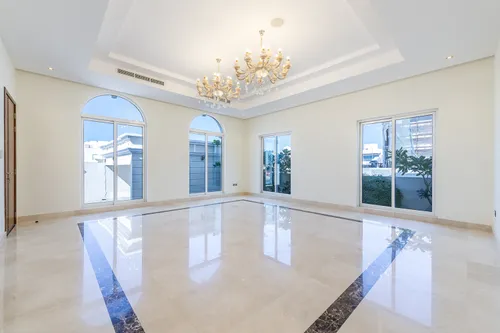 7 Bedrooms Villa in Pearl Jumeirah Villas