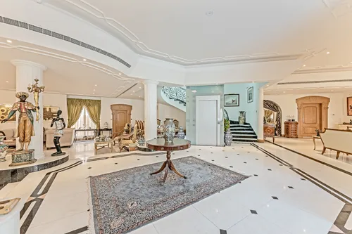 5 Bedrooms Villa in Jumeirah 3 Villas