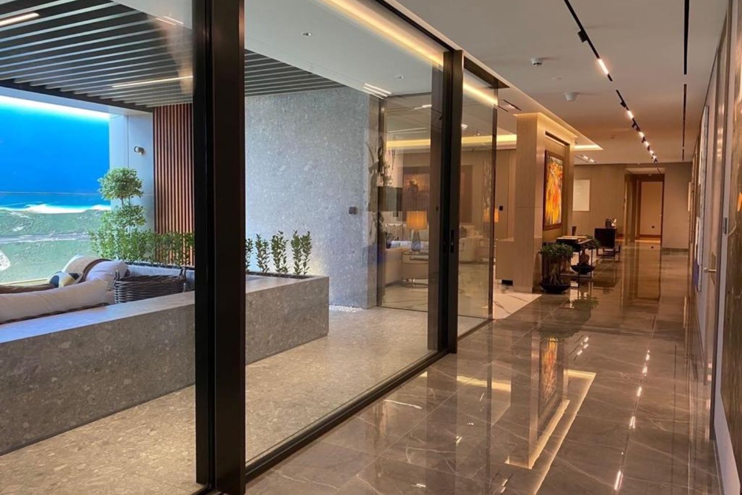 4 Bedrooms Apartment in The S Tower