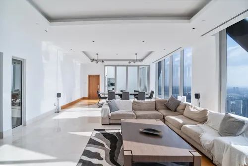 5 Bedrooms Penthouse in The Gate Tower 1
