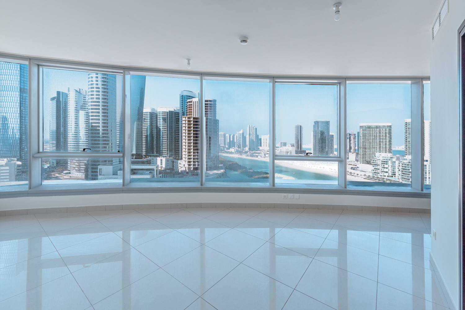 3 Bedrooms Apartment in Sun Tower