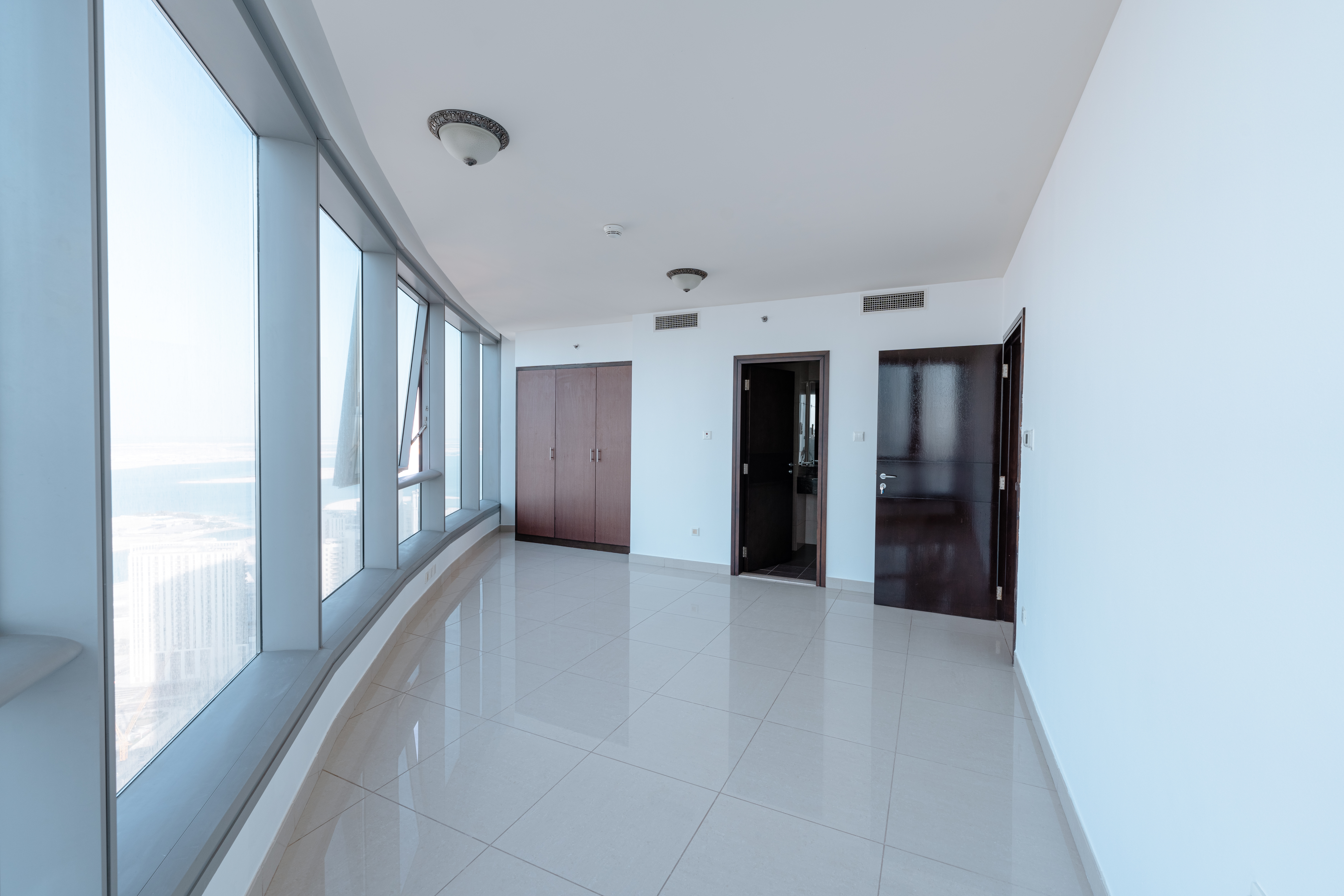 3 Bedrooms Apartment in Sun Tower