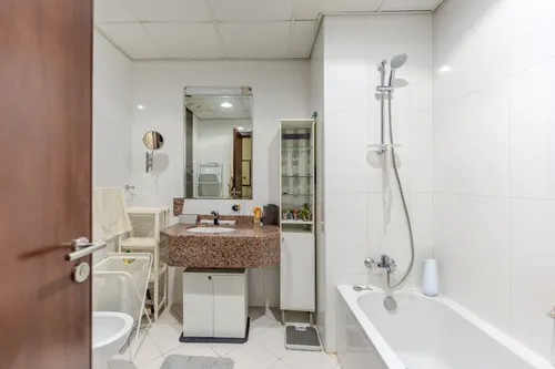  Apartment in Hydra Avenue Towers