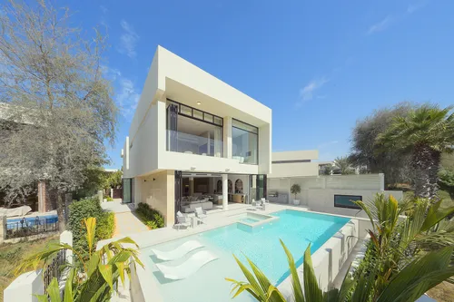 4 Bedrooms Villa in Whitefield 2