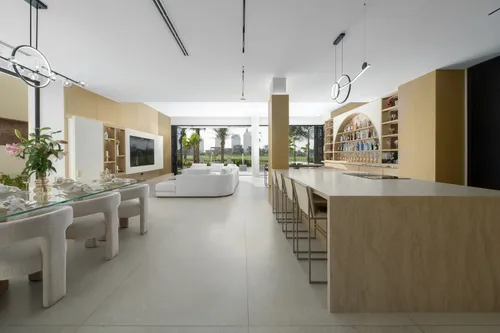 5 Bedrooms Villa in The Turf