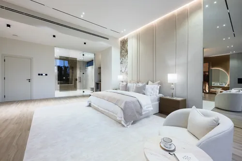 5 Bedrooms Villa in The Turf