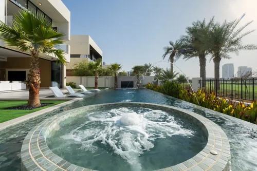 5 Bedrooms Villa in The Turf