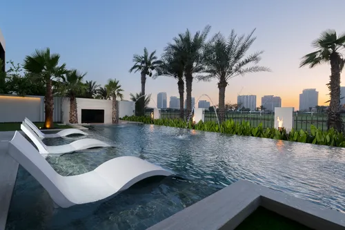 5 Bedrooms Villa in The Turf