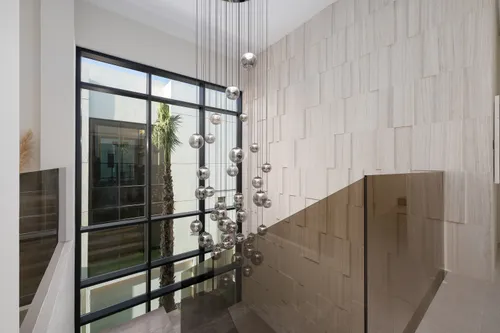 5 Bedrooms Villa in The Turf