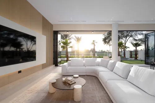 5 Bedrooms Villa in The Turf