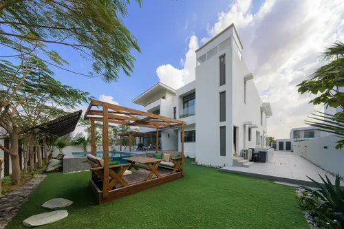 6 Bedrooms Villa in Fairway Vistas