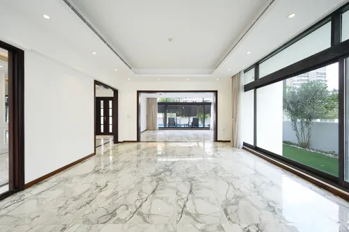 6 Bedrooms Villa in Fairway Vistas