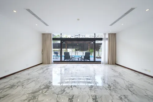 6 Bedrooms Villa in Fairway Vistas