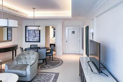 1 Bedroom Apartment in The Address BLVD Sky Collection
