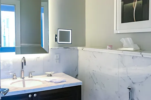 1 Bedroom Apartment in The Address BLVD Sky Collection