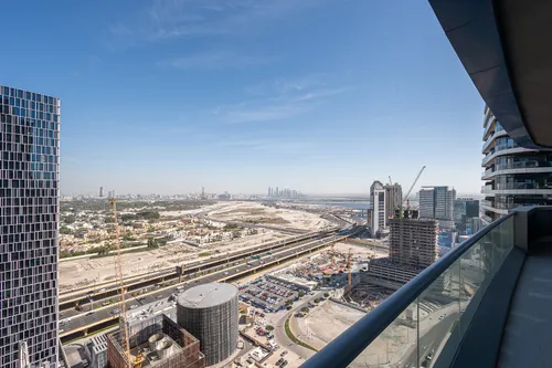 2 Bedrooms Apartment in The Signature