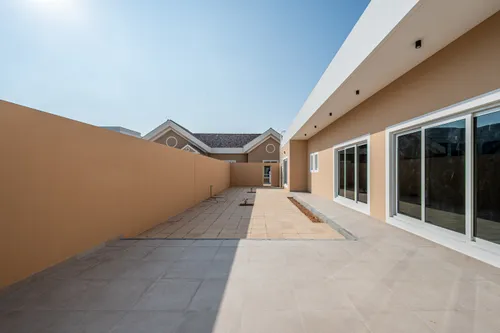 3 Bedrooms Villa in Al Mizhar 2