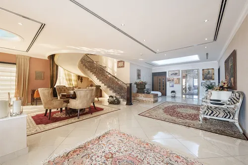 Villa in Al Mizhar 1