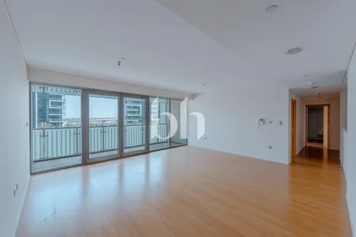 Lively Community Living | Tenanted | Beach Access