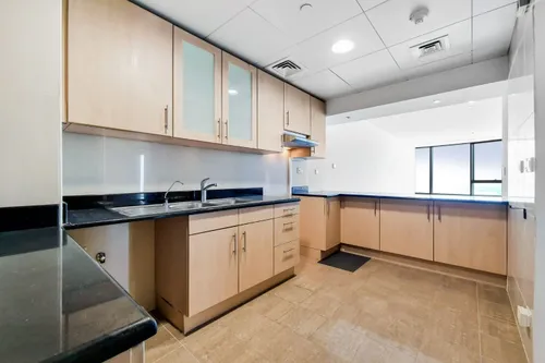  Apartment in Sky Tower