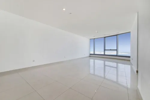  Apartment in Sky Tower
