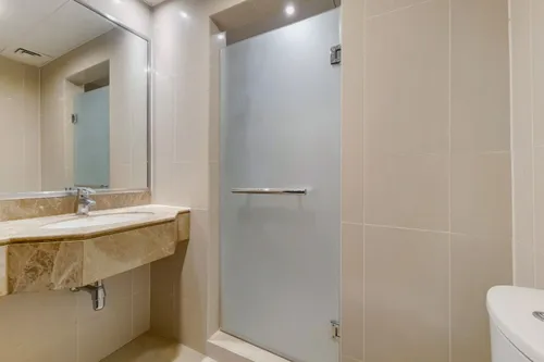  Apartment in Sky Tower