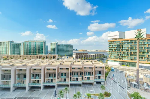 4 Bedrooms Apartment in Al Nada 2