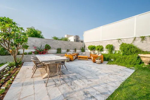 Villa in Al Muhaisnah 3
