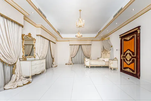 Villa in Al Muhaisnah 3