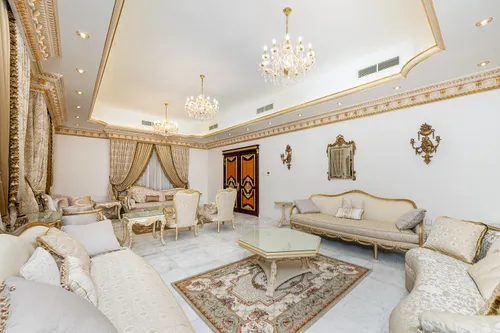 Villa in Al Muhaisnah 3