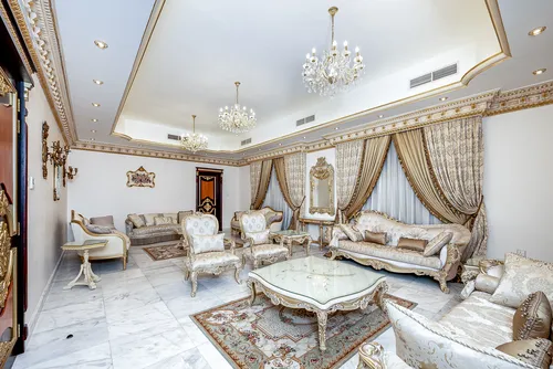 Villa in Al Muhaisnah 3
