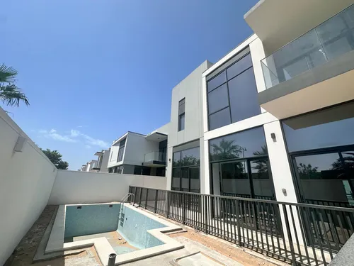 4 Bedrooms Villa in Murooj Al Furjan 1