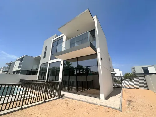 Swimming Pool | Landscaped | Modern Finishes
