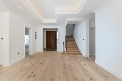 6 Bedrooms Villa in 10 Street, Meadows