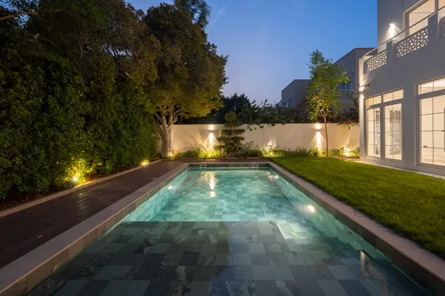 6 Bedrooms Villa in 10 Street, Meadows