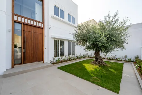 6 Bedrooms Villa in 10 Street, Meadows