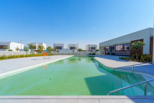 4 Bedrooms Villa in Noya Luma