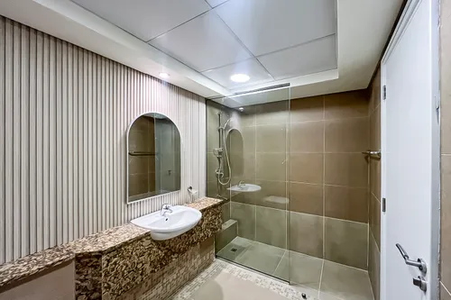 2 Bedrooms Apartment in Sky Gardens