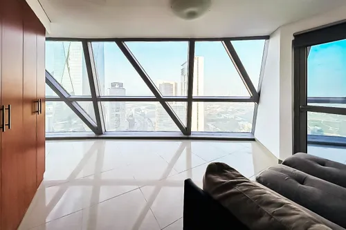 3 Bedrooms Apartment in Park Tower A