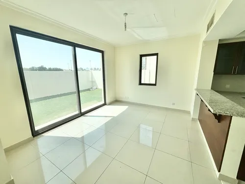 3 Bedrooms Villa in Samara