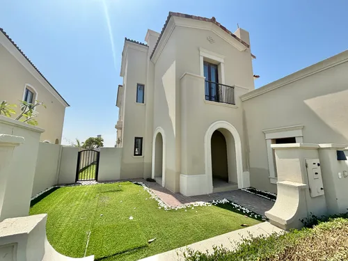 4 Cheques | Spacious 3 Bed | Close To Facilities