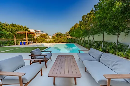 4 Bedrooms Villa in Nudra