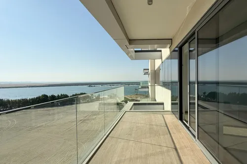 Corner Unit | Large Layout | Private Beach Access