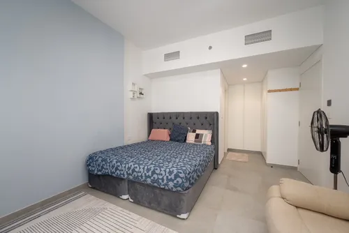 2 Bedrooms Apartment in Tiraz