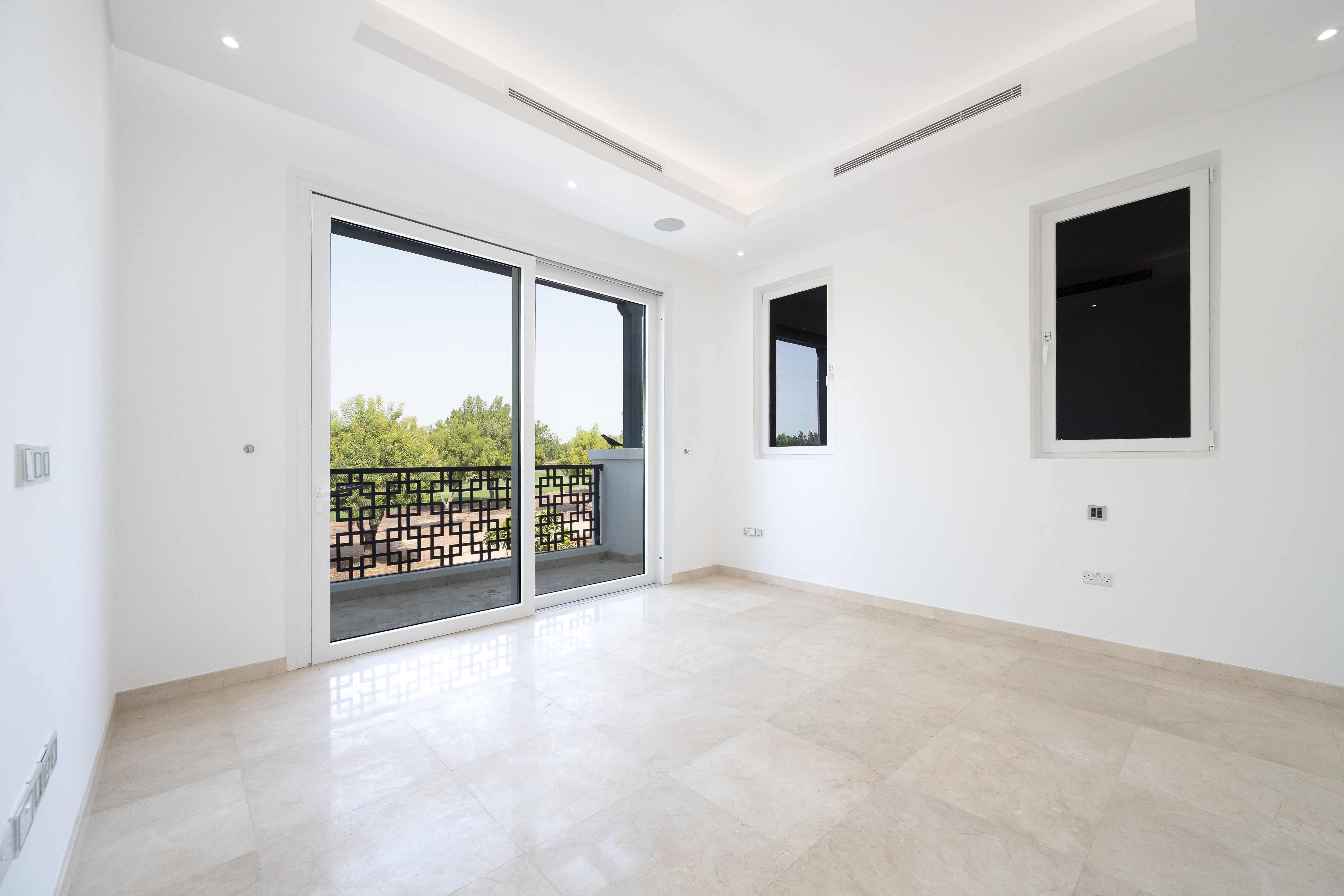 5 Bedrooms Villa in Wildflower