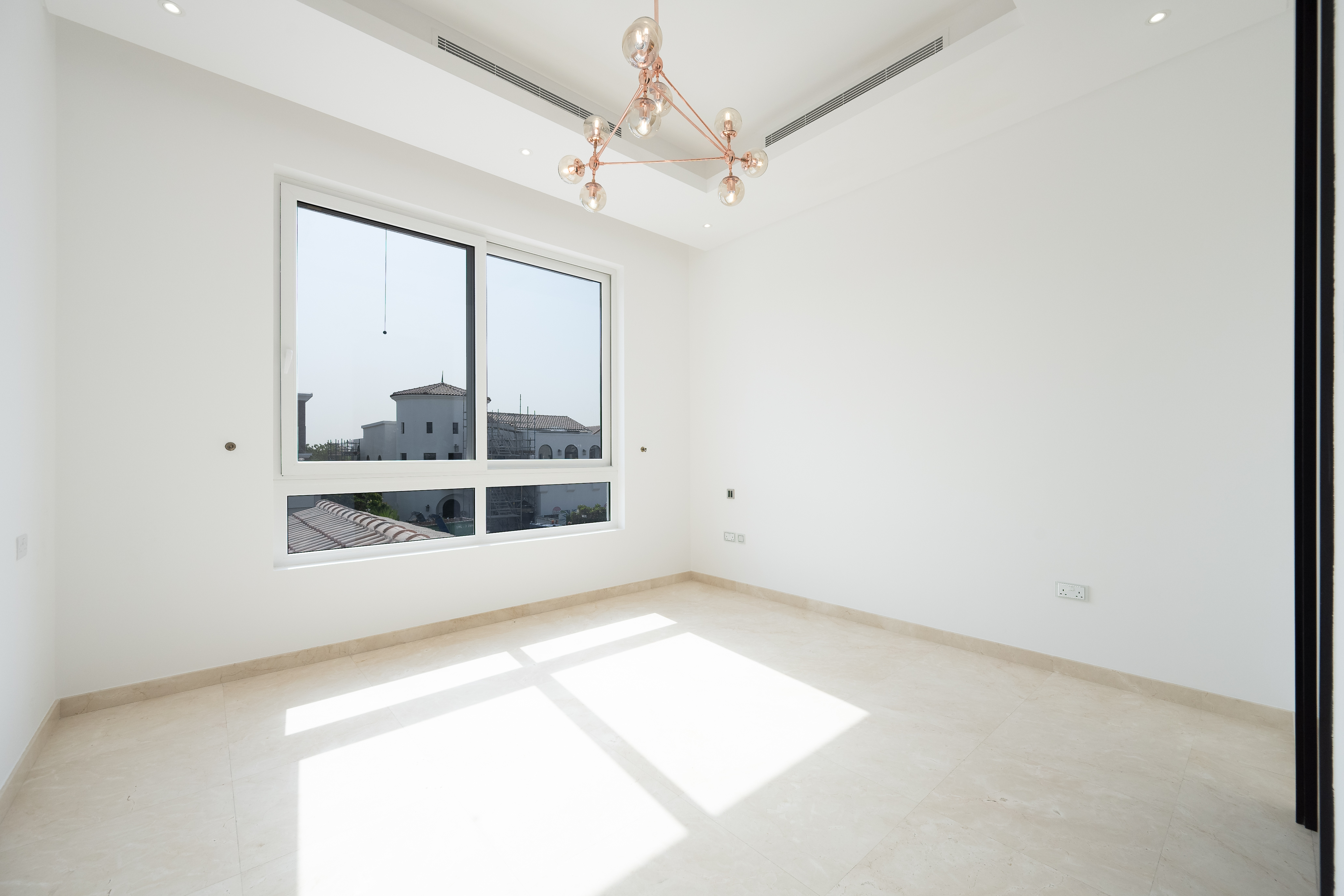 5 Bedrooms Villa in Wildflower